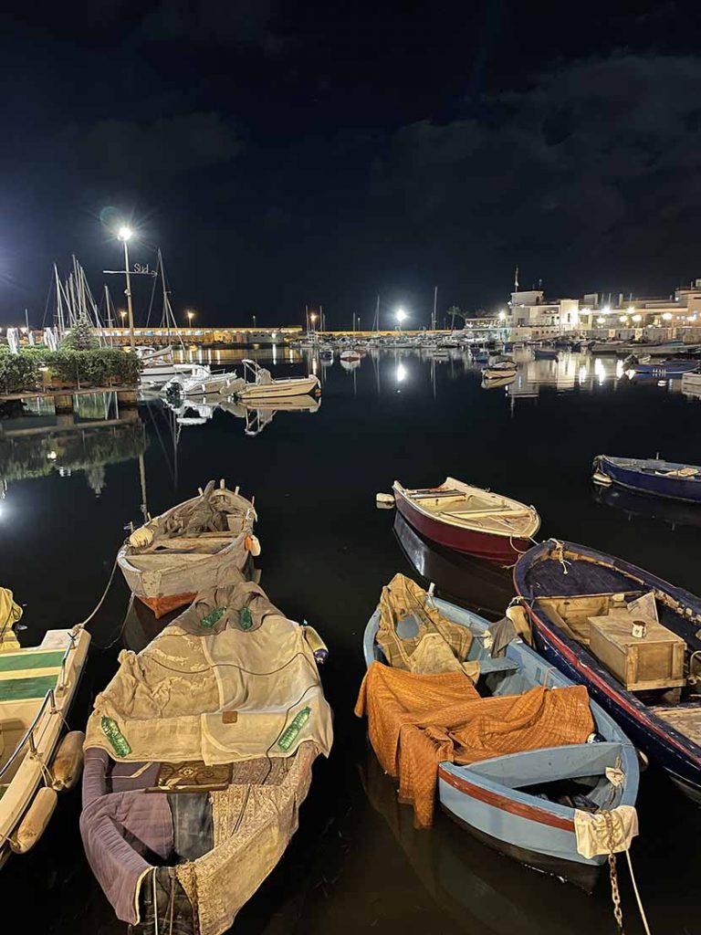 Bari i okolice - stary port w Bari